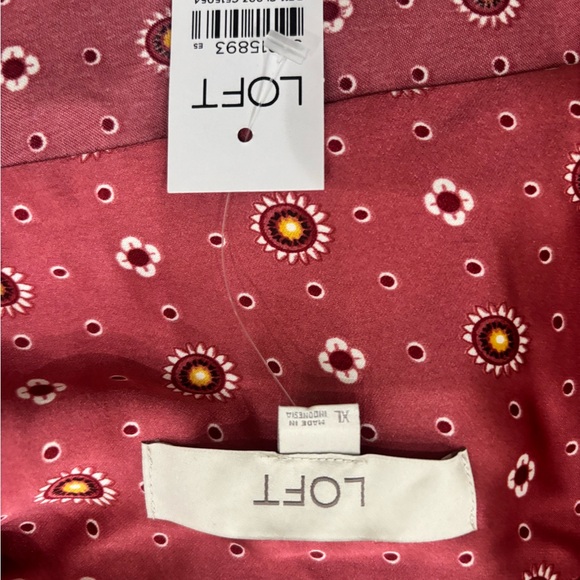 Ann Taylor LOFT floral foulard lapel satin shirt NWT XL - Picture 5 of 6